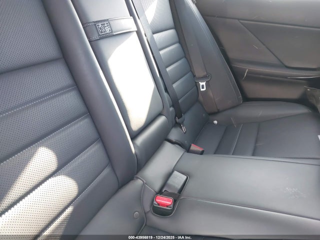 Продаж на аукціоні авто 2023 Lexus Is 350 F Sport, vin: JTHGZ1E27P5030886, номер лоту: 43956819