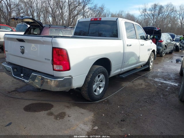 43956825 :رقم المزاد ، 1C6RR6TT4JS147151 vin ، 2018 Ram 1500 Slt  4x2 6'4 Box مزاد بيع