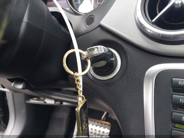 2014 MERCEDES-BENZ CLA 45 AMG WDDSJ5CB6EN137024 Photo 10