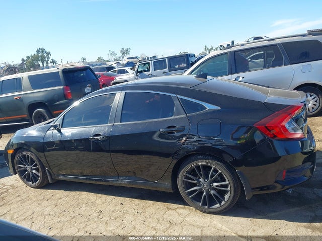 Honda CIVIC EX 2019 19XFC1F39KE214875 Image 14