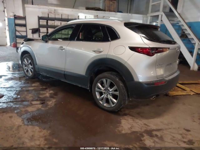 2022 MAZDA CX-30 3MVDMBDL9NM453901 Photo 2