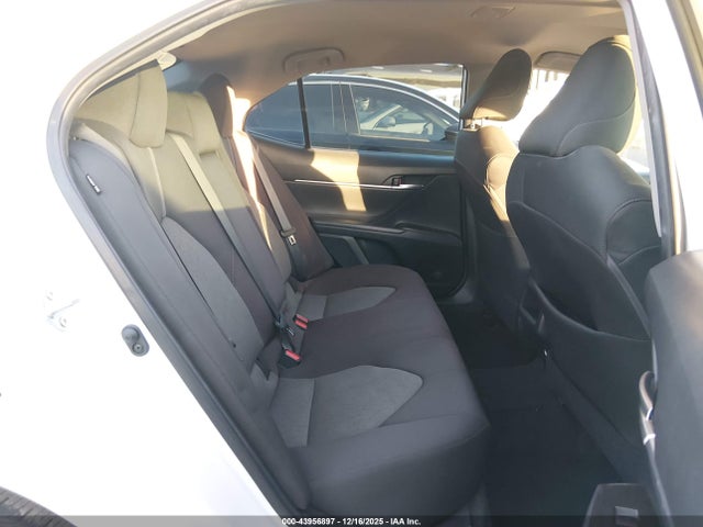 4T1C11AK8MU552274 Toyota CAMRY LE