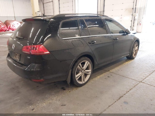 3VWCA7AU1FM513183 Volkswagen Golf Sportwagen Tdi Se 4-door