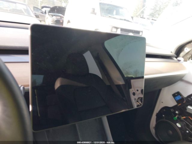 2021 TESLA MODEL Y 5YJYGDEE5MF286039 Photo 6