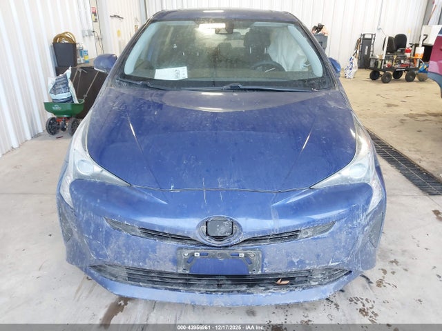 Toyota Prius Three 2018 JTDKARFU4J3553612 Image 12