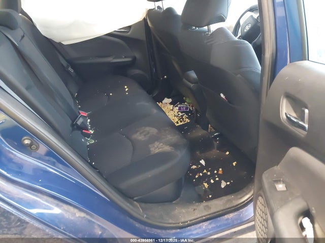 Toyota Prius Three 2018 JTDKARFU4J3553612 Image 8