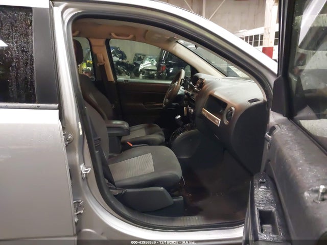 Jeep Compass Sport 2014 1C4NJCBA5ED800741 Image 5