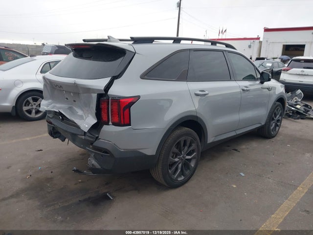 2023 KIA SORENTO 5XYRHDLF9PG185354 Photo 3