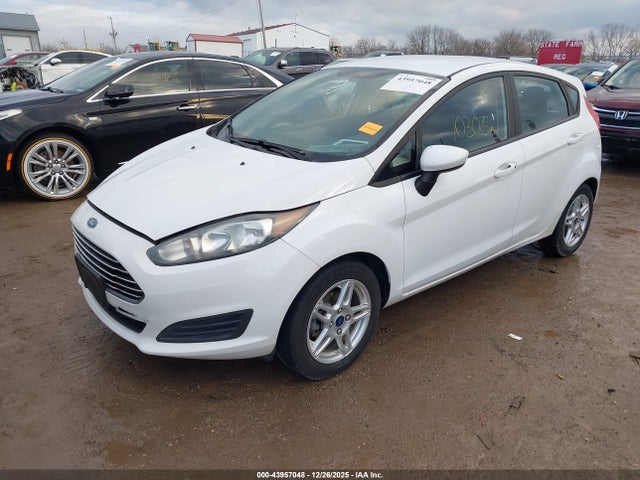 2017 Ford Fiesta Se მანქანა იყიდება აუქციონზე, vin: 3FADP4EJ2HM135680, აუქციონის ნომერი: 43957048