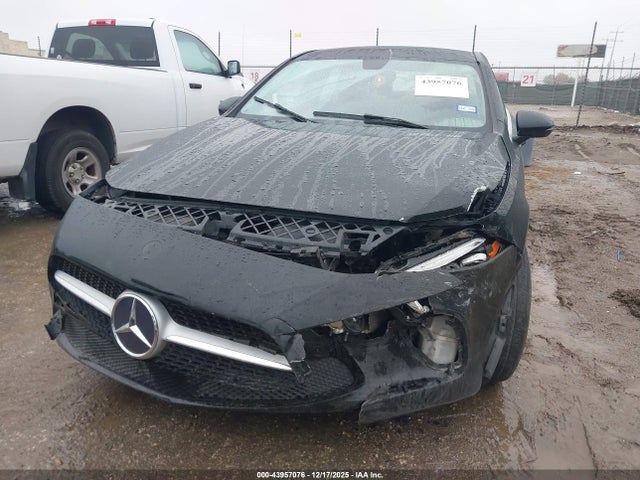 Mercedes-Benz A 220 2019 WDD3G4EB7KW022559 Image 6