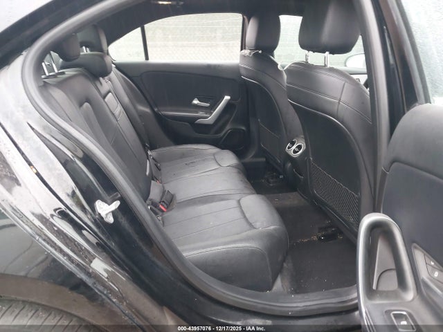 Mercedes-Benz A 220 2019 WDD3G4EB7KW022559 Image 8