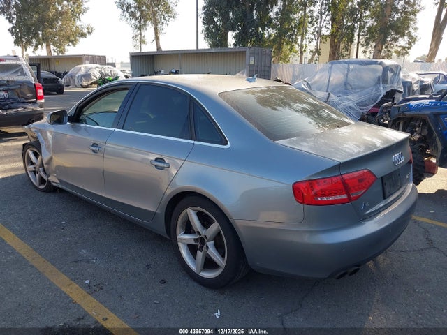 2011 AUDI A4 WAUFFAFL0BN023913 Photo 2