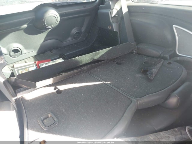 2006 MINI COOPER S WMWRE33516TL18716 Photo 7