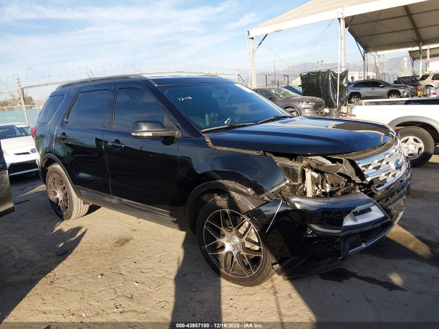 Ford EXPLORER XLT 2018 1FM5K7D83JGC28149 main image