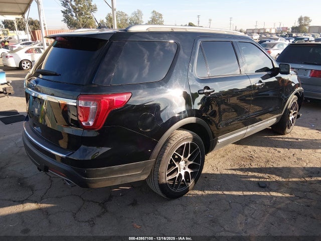 Ford EXPLORER XLT 2018 1FM5K7D83JGC28149 Image 4