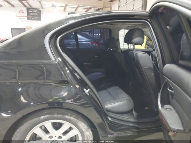 2011 BMW 328I WBAPH7G5XBNN06648 Photo 7