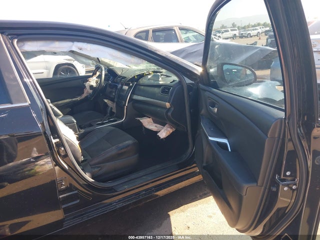 4T1BF1FK9GU180521 Toyota CAMRY SE