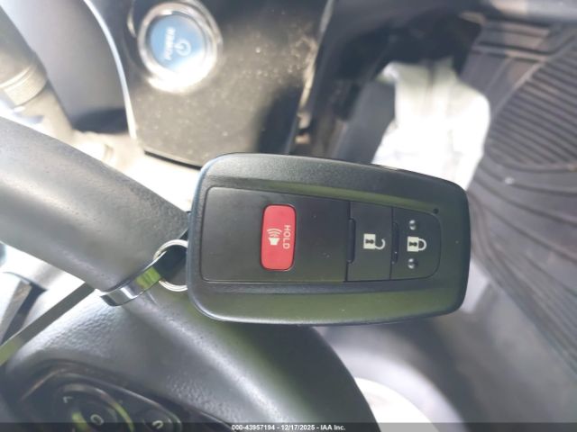 2022 TOYOTA PRIUS JTDKAMFU6N3156783 Photo 10