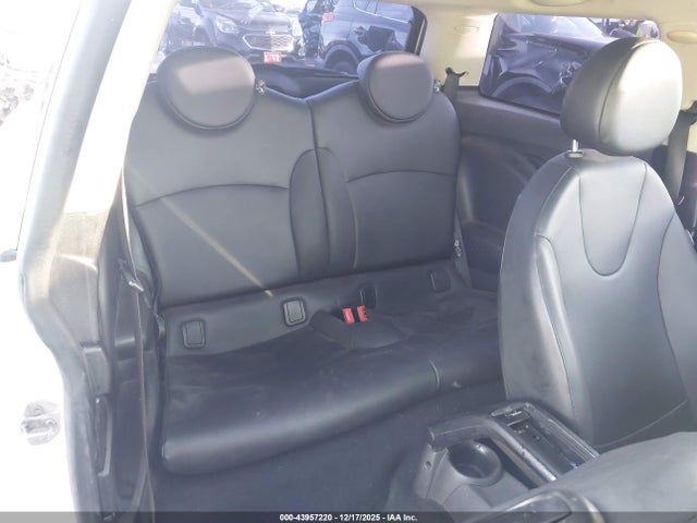 2011 MINI COOPER WMWSU3C58BT096366 Photo 7