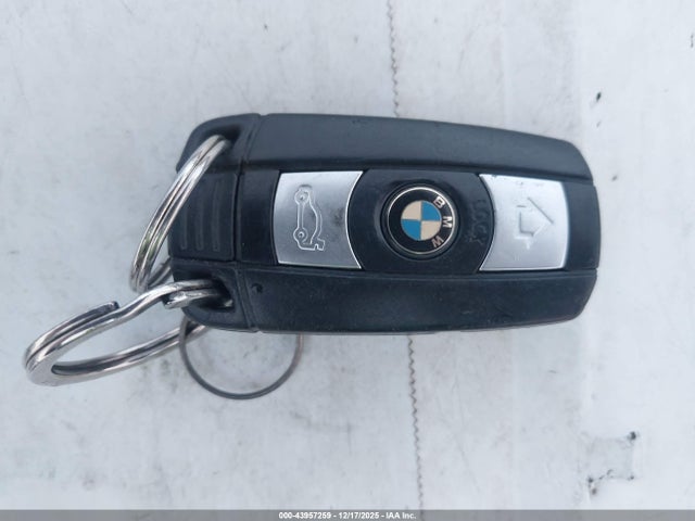 Продажа на аукционе авто 2011 Bmw 328i, vin: WBAPH5G57BNM79008, номер лота: 43957259