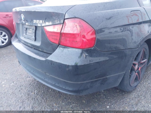 Продажа на аукционе авто 2011 Bmw 328i, vin: WBAPH5G57BNM79008, номер лота: 43957259