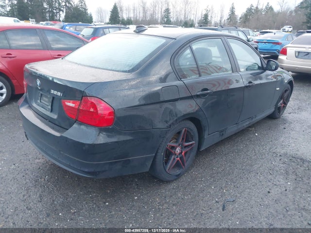 Продажа на аукционе авто 2011 Bmw 328i, vin: WBAPH5G57BNM79008, номер лота: 43957259