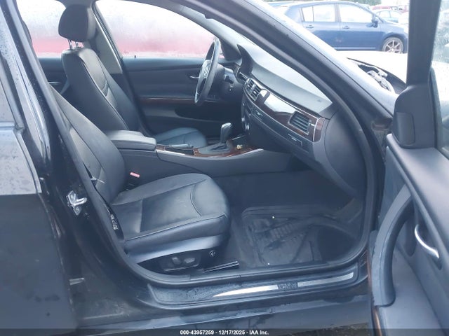Продажа на аукционе авто 2011 Bmw 328i, vin: WBAPH5G57BNM79008, номер лота: 43957259