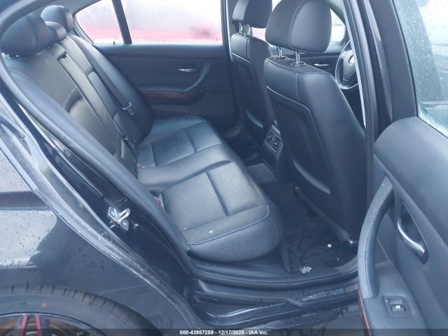 Продажа на аукционе авто 2011 Bmw 328i, vin: WBAPH5G57BNM79008, номер лота: 43957259