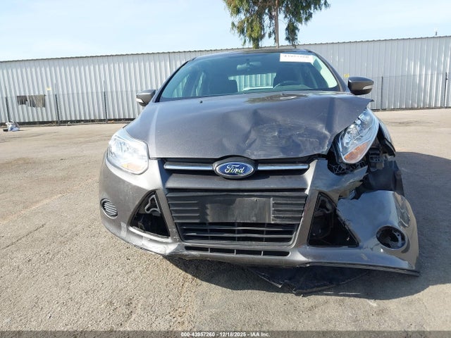1FADP3K20EL270256 Ford FOCUS SE
