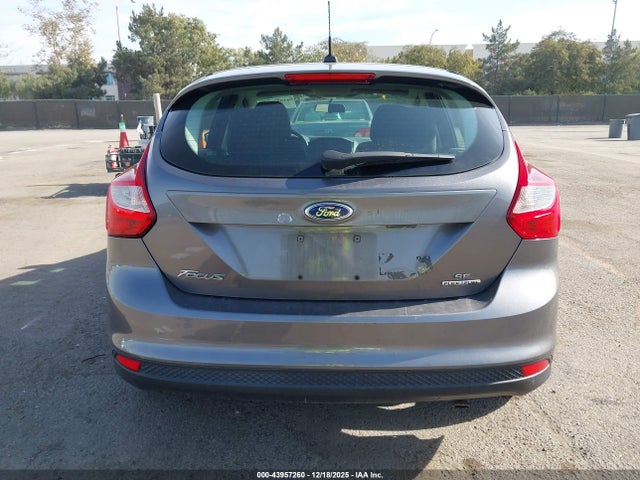 1FADP3K20EL270256 Ford FOCUS SE