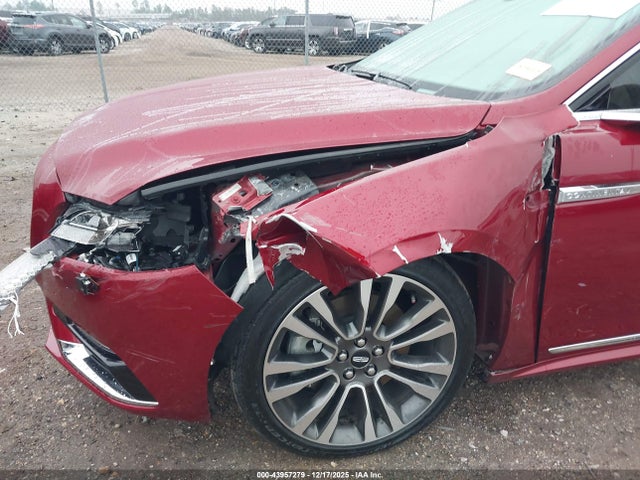 1LN6L9SK8J5606618 Lincoln Continental Select