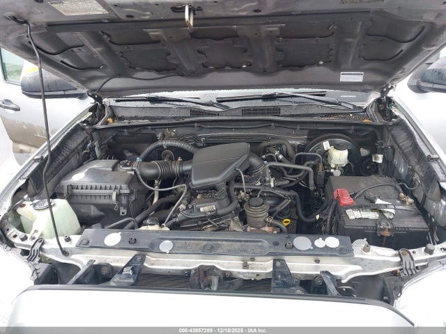 5TFRX5GN1JX107164 Toyota Tacoma Sr5