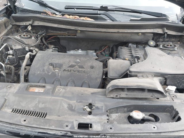 2018 MITSUBISHI OUTLANDER JA4AZ3A33JZ007231 Photo 9