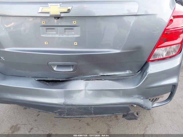 3GNCJKSB9LL144228 Chevrolet Trax Fwd Ls