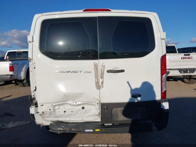 Ford Transit-250 2019 1FTYR1ZM1KKA42690 Image 17