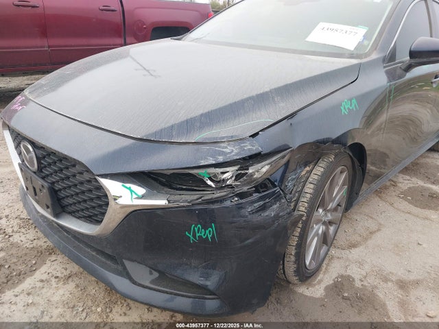 Mazda Mazda3 Preferred 2021 3MZBPACL6MM253002 Image 17