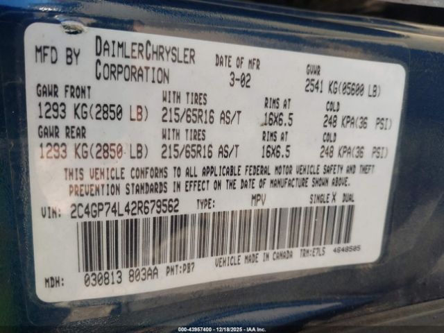 2002 CHRYSLER TOWN & COUNTRY 2C4GP74L42R679562 Photo 8