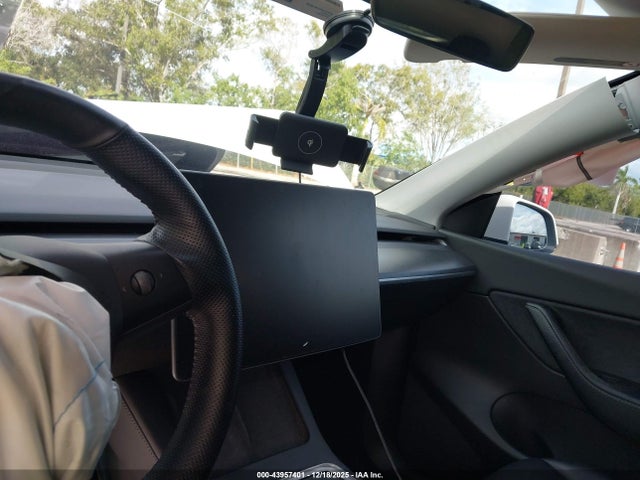 2021 TESLA MODEL Y 5YJYGDEE6MF260338 Photo 6