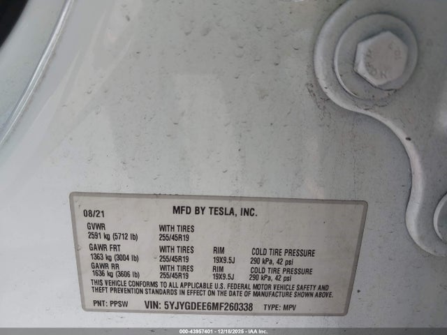 2021 TESLA MODEL Y 5YJYGDEE6MF260338 Photo 8