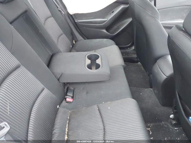 JM1BM1U79G1327091 Mazda Mazda3 I Sport