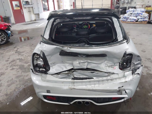 WMWXU3C51F2B57402 Mini Hardtop Cooper S