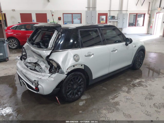 2015 MINI HARDTOP WMWXU3C51F2B57402 Photo 3