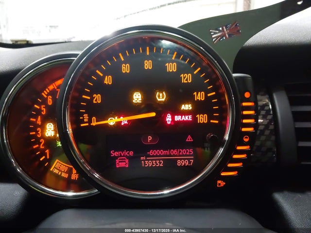 2015 MINI HARDTOP WMWXU3C51F2B57402 Photo 6