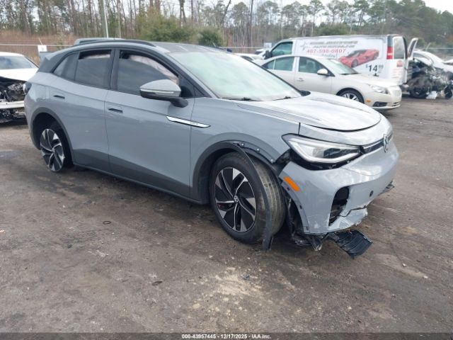 2022 VOLKSWAGEN ID.4 WVGTMPE22NP073661