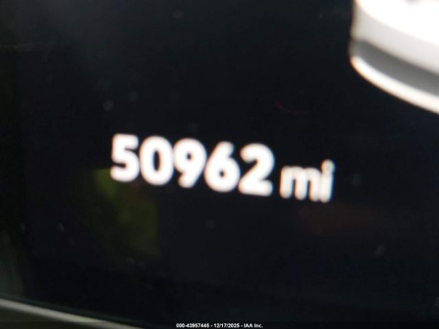 2022 VOLKSWAGEN ID.4 WVGTMPE22NP073661 Photo 6