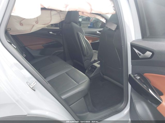2022 VOLKSWAGEN ID.4 WVGTMPE22NP073661 Photo 7
