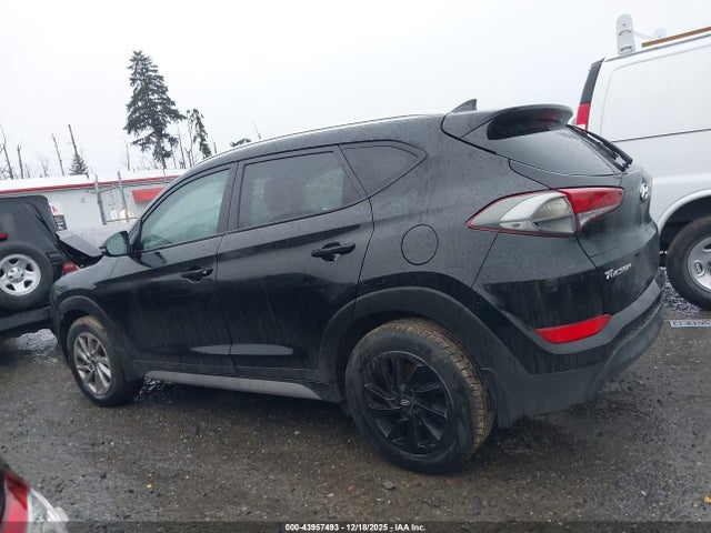 KM8J3CA4XHU524710 Hyundai Tucson Se Plus