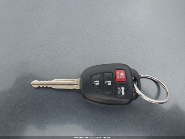 Toyota COROLLA SE 2017 5YFBURHE8HP604835 Image 11