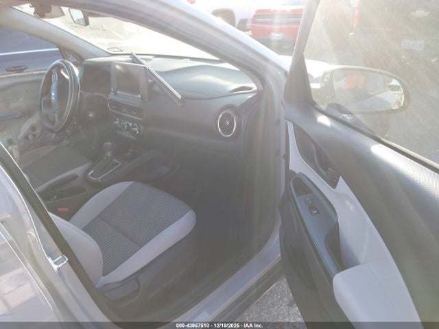 2022 HYUNDAI KONA KM8K22AB4NU802867 Photo 4