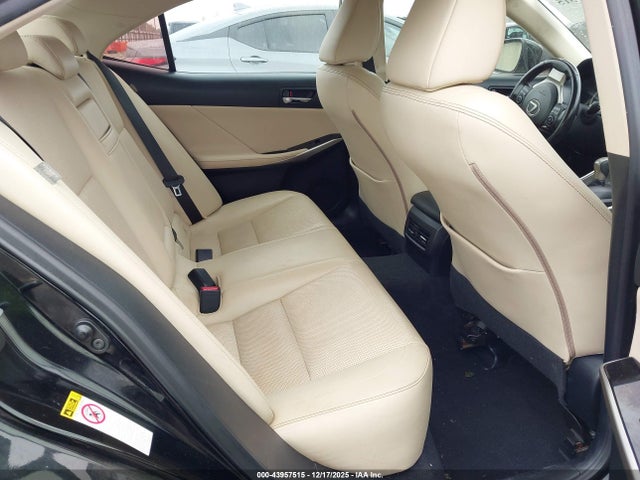 2016 LEXUS IS 200T JTHBA1D2XG5017391 Photo 7